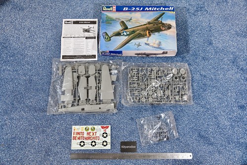 Revell 25j mitchell - revell, b-25j