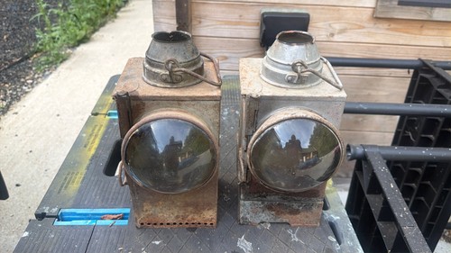 Pair british rail - a,