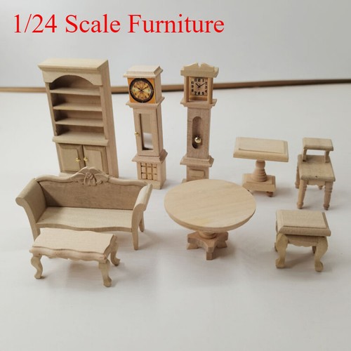 Scale dolls house - 1:24,