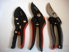 3 x WILKINSON SWORD GARDEN
