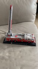FDNY | 2001 Seagrave Rear Mount Ladder 43 | USA | 1:64
