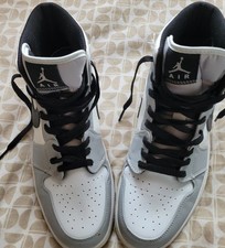 MENS Nike AIR JORDAN Size 10 TRAINERS IN GOOD CONDITION