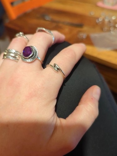 Snake head delicate stackable