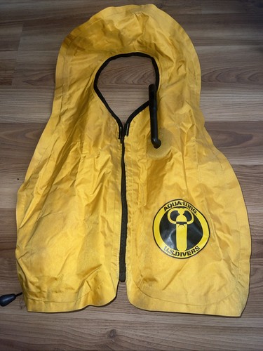 Vintage divers aqua lung - us,