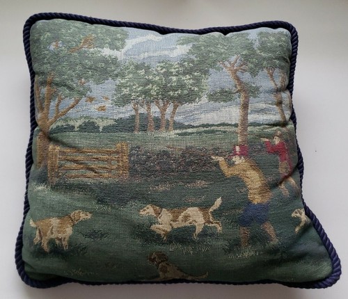 Hunting tapestry 16 - tapestry, 17"
