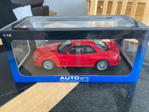 Autoart nissan skyline - 1/18,