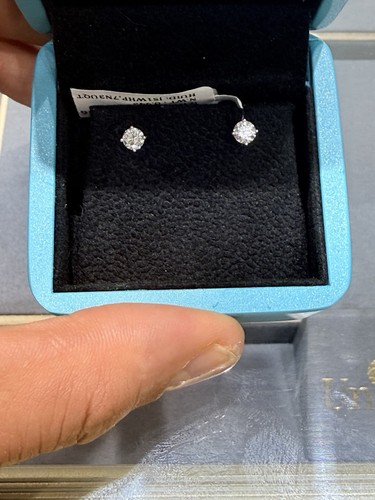 White gold carat diamond - gold,
