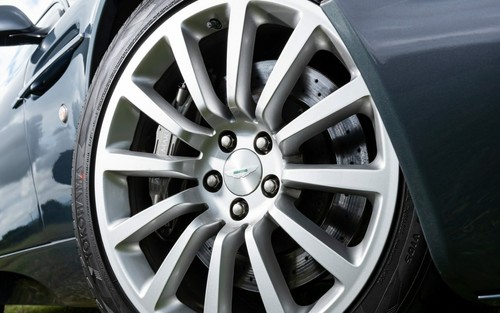 Offer aston martin v12 - martin,