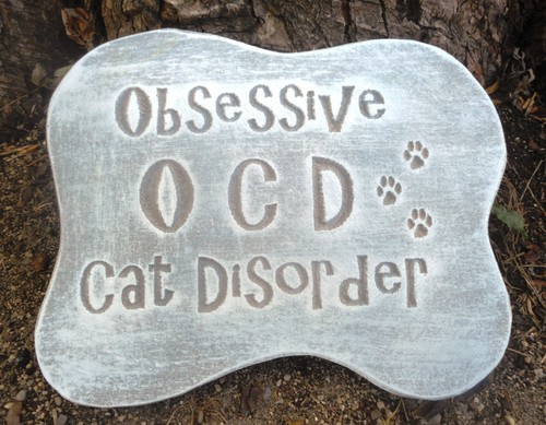 Cat plaque mold garden