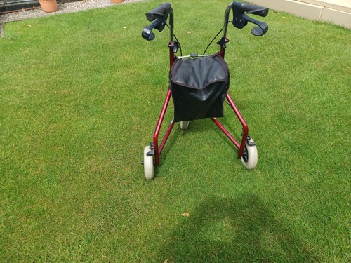 Wheel mobility walker - mobility, used