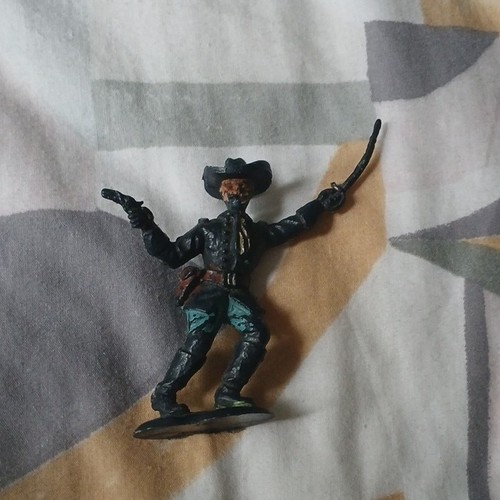 Vintage crescent toys - 2x,