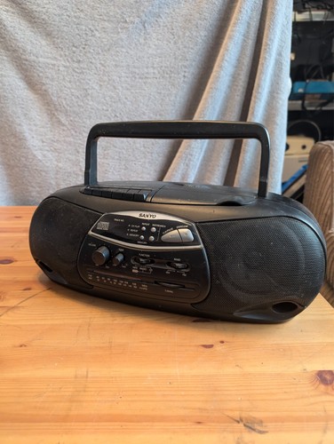 Sanyo mcd z100f - sanyo, radio