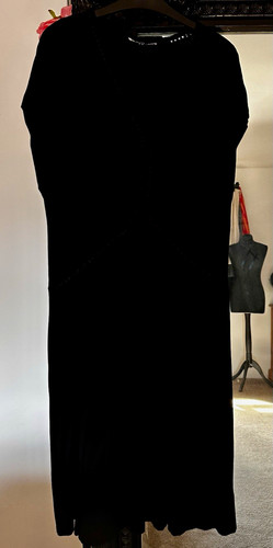 Next bnwot black - 🖤, v-neck