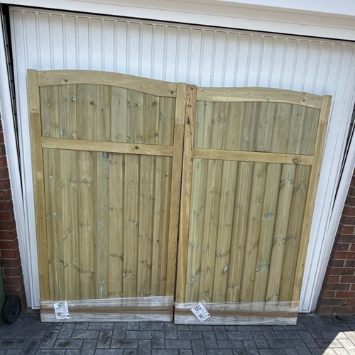 Wooden double driveway gate - double,