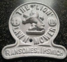 VINTAGE THE 'LION' LAWN MOWER RANSOMES IPSWICH CAST IRON PLAQUE SIGN..