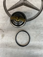 6162000415 Mercedes Benz Thermostat 