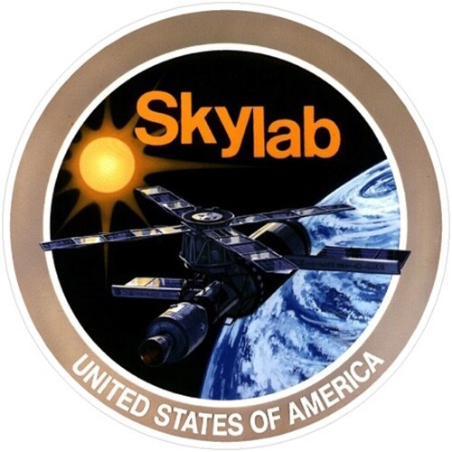 Skylab 15cm vinyl sticker - skylab,