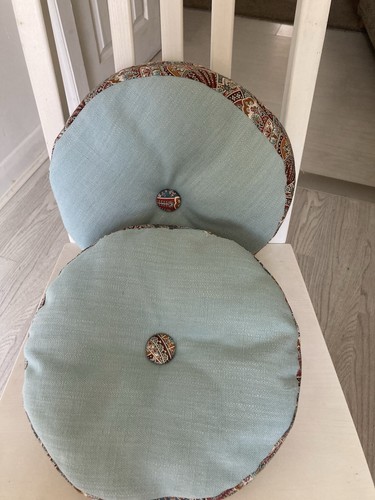 Round handmade cushions a - 2,