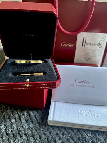 Cartier love bracelet - cartier,
