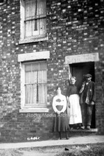 Qgf-89 Unknown Terrace House