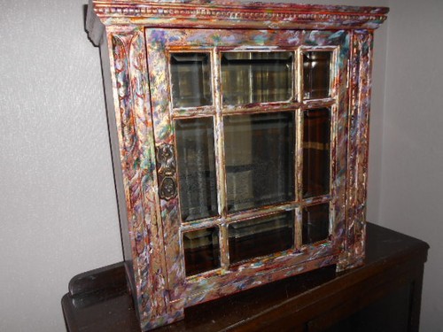 Beautifully hand painted - hand,