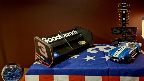 Dale earnhardt key - dale, no.3