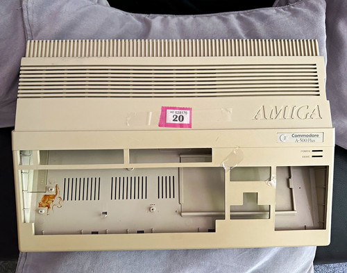 Amiga a500 plus - amiga, some