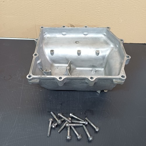 Under cup oil - cup, crankcase