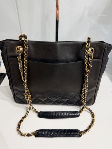 Chanel vintage lambskin black