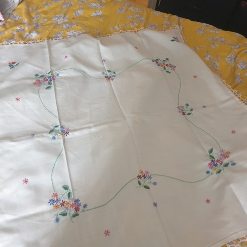 Vtg 60s 70s - 70s, cream