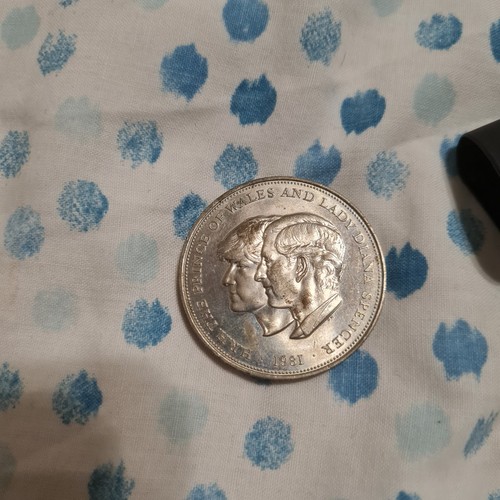 1981 royal wedding coin - 1981,