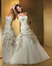 Small Size 12 Benjamin Roberts 966 Wedding Dress