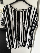 Ladies Black and White Pin Stripe Round Neck Top Size 16 From Matalan Papaya