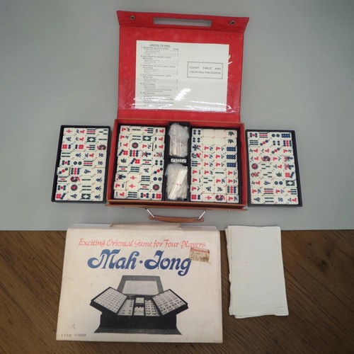 Vintage mahjong set 144 - vintage, beige