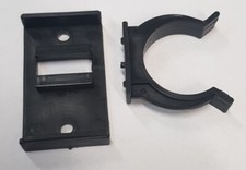 10 x KITCHEN PLINTH LEG CLIPS & BRACKETS KICK BOARD PLASTIC FITS 30MM DIAM LEG