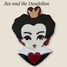 Queen Of Hearts Glamorous Lady