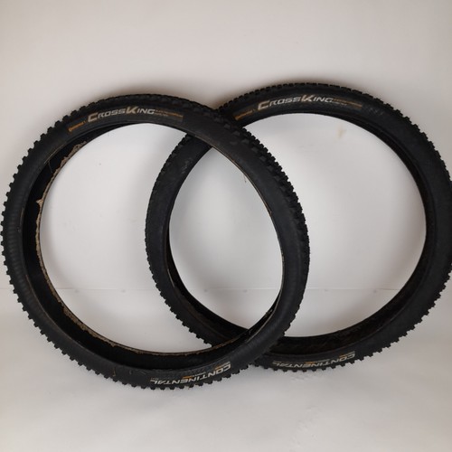 Pair continental cross - of,