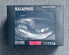 Loot Crate Exclusive - Titans