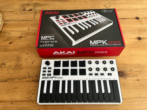 Akai mpk mini mk2 mkii - mpk, white