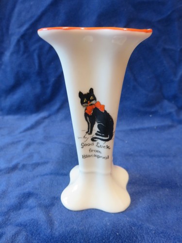 Arcadian crested china lovely - crested,