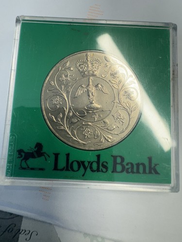 1977 lloyds bank queen - lloyds,