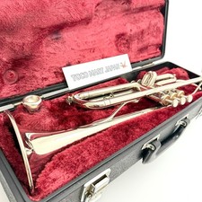 YAMAHA YTR-1310 Trumpet With