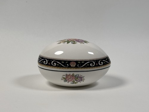 Rare vintage wedgwood rosehip - rare,