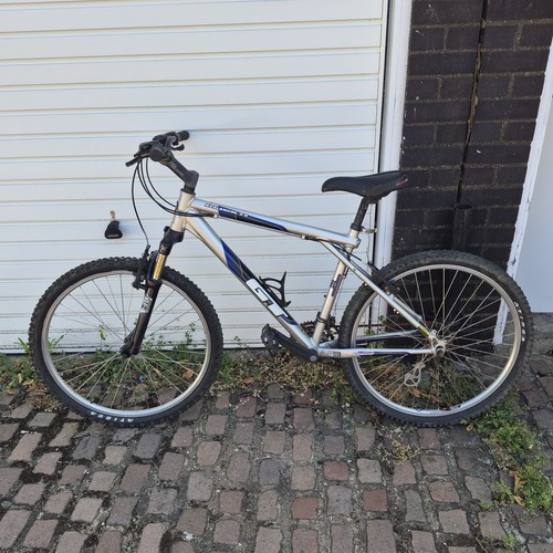 Avalanche mountain bike - gt,