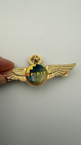 Spirit airlines captain pilot - spirit,
