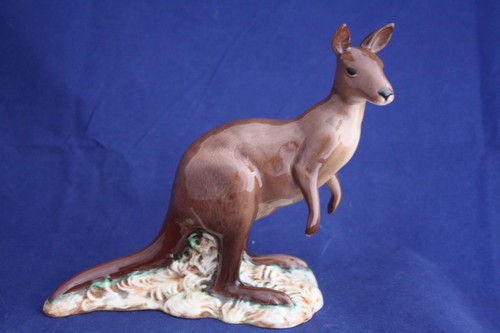 Beswick kangaroo model 1160 - beswick,