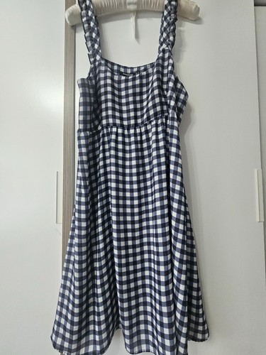 Womens boohoo dress - size,