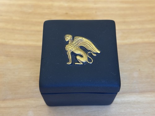 Wedgwood egyptian sphinx - wedgwood,