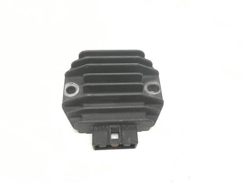 Battery charge regulator