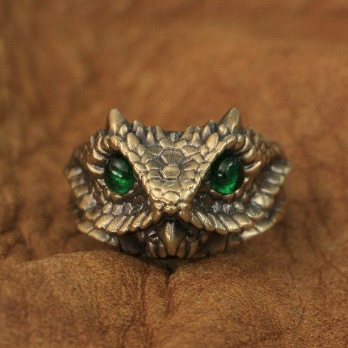 Brass green eyes - green, adder